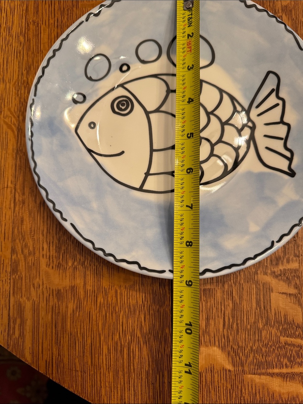 Blue Fish Ceramic Plate - Decorative Pet Fish Design - Picture 3 of 3